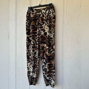 Forever 21 Animal Print Pant